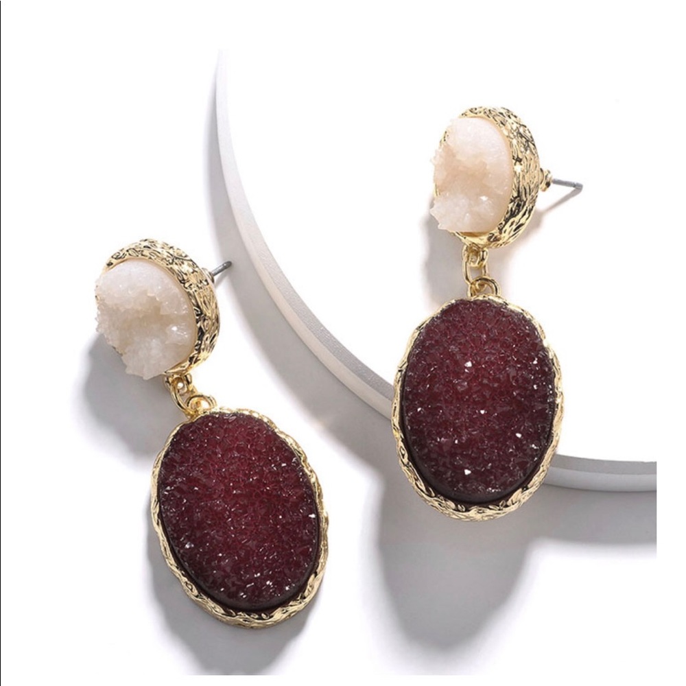 Lovely Druzy Quartz Earrings Burgundy color